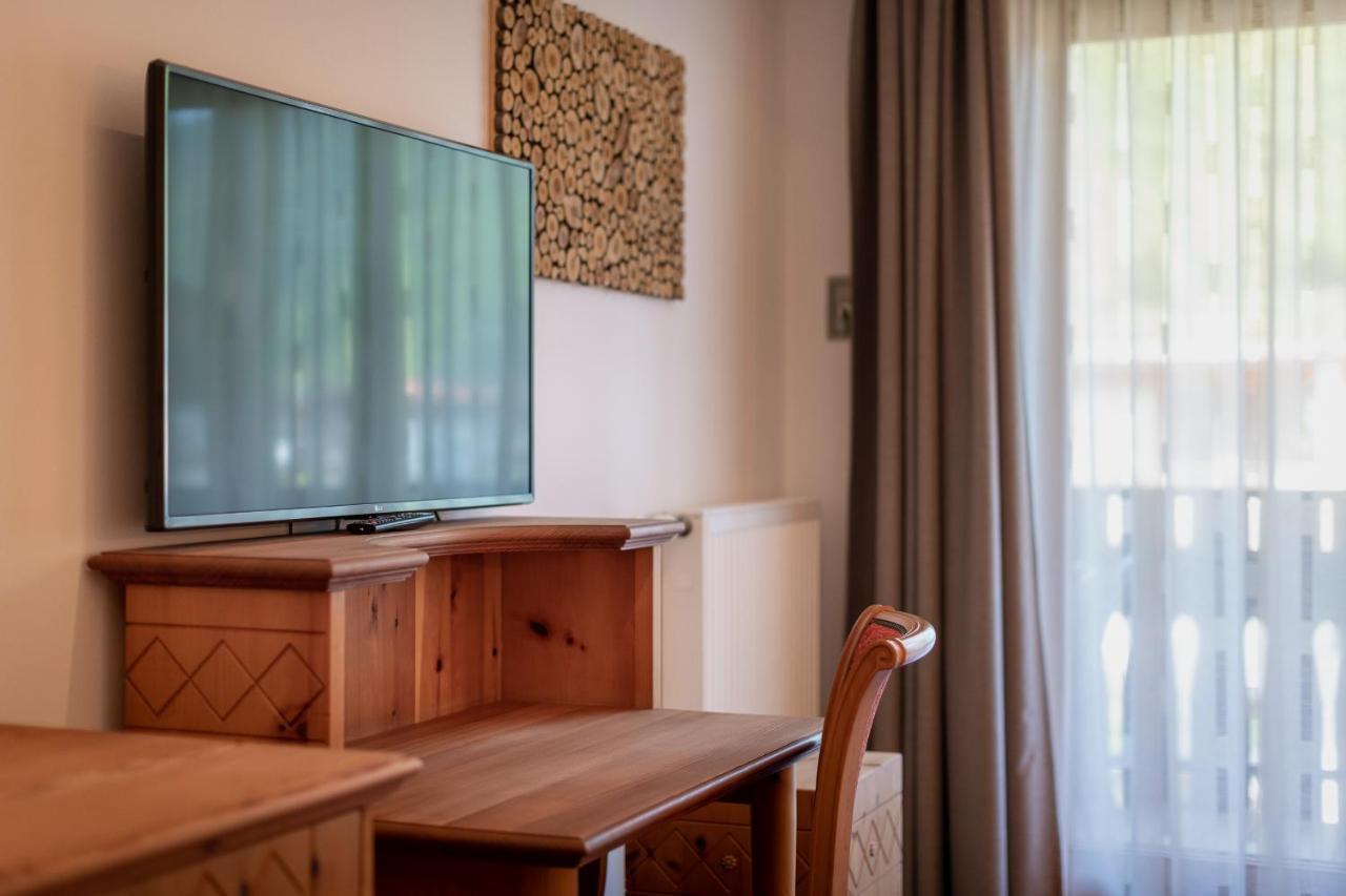 Hotel Christine Gargazzone Luaran gambar