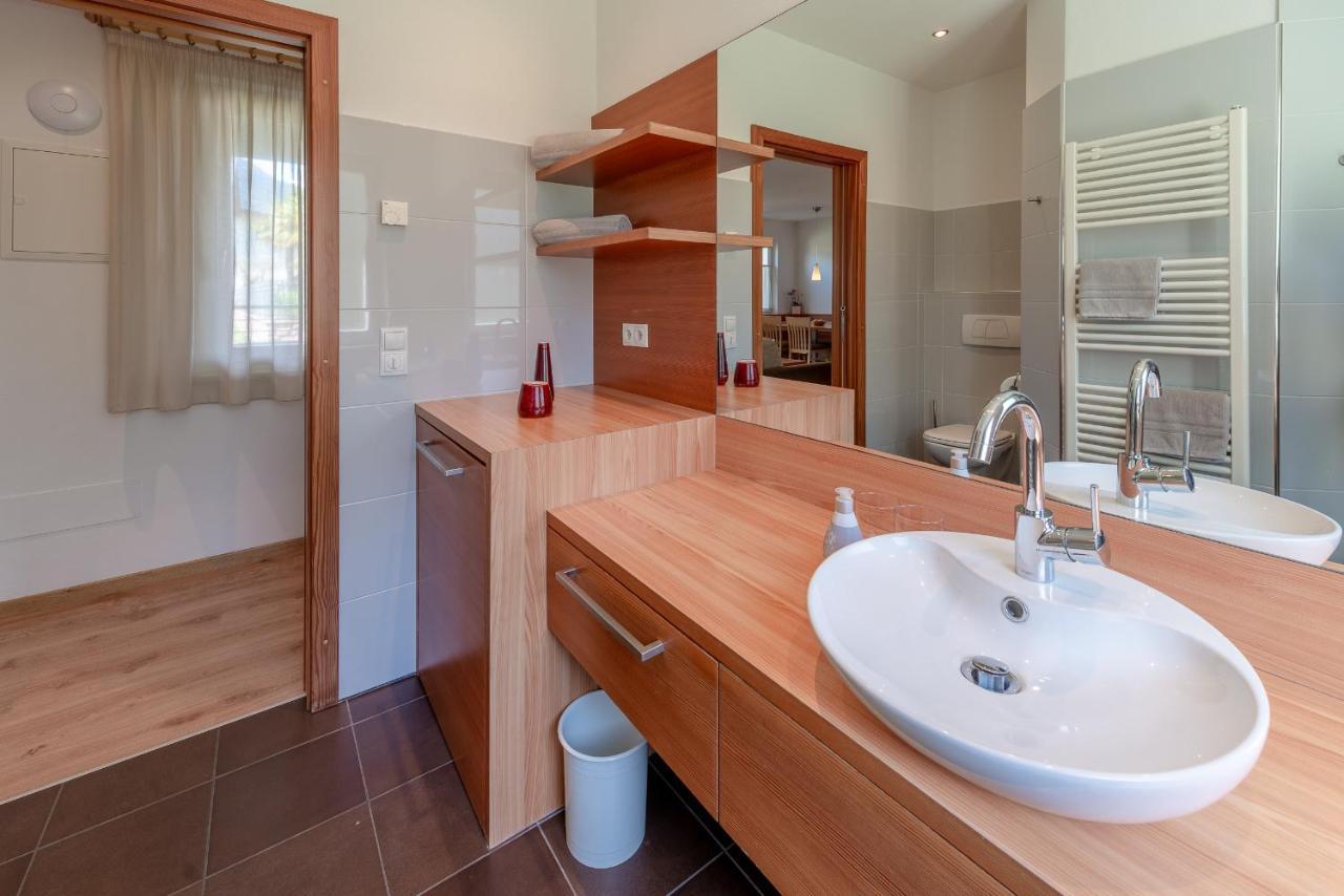 Hotel Christine Gargazzone Luaran gambar
