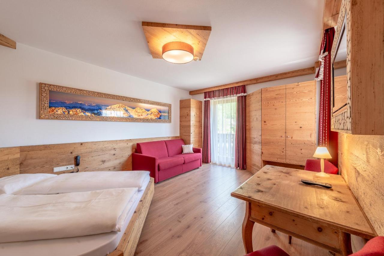 Hotel Christine Gargazzone Luaran gambar
