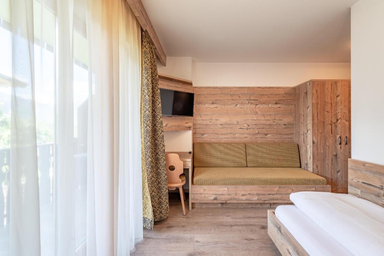 Hotel Christine Gargazzone Luaran gambar