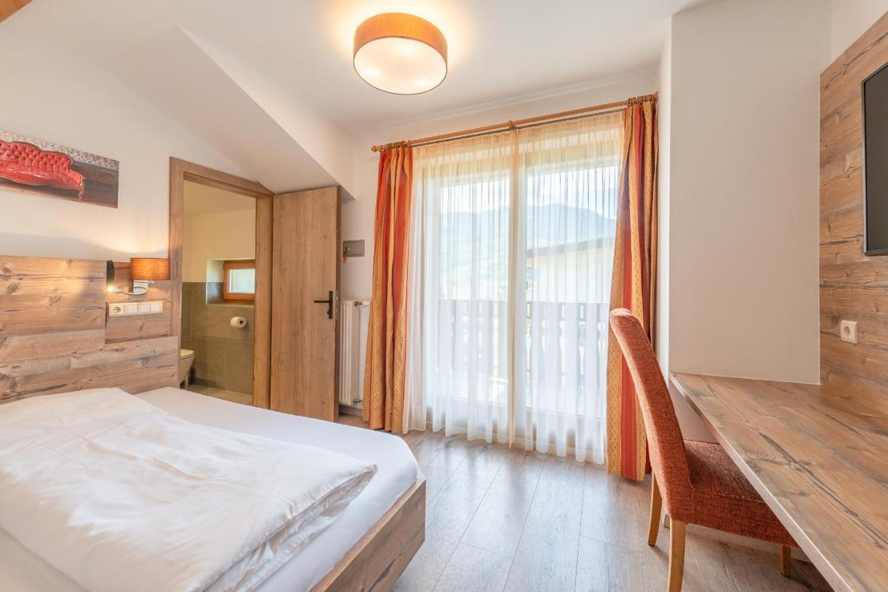 Hotel Christine Gargazzone Luaran gambar