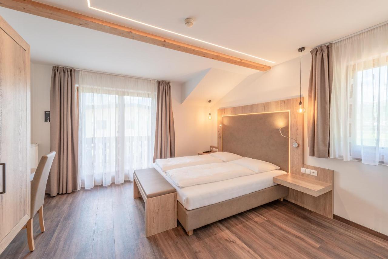 Hotel Christine Gargazzone Luaran gambar