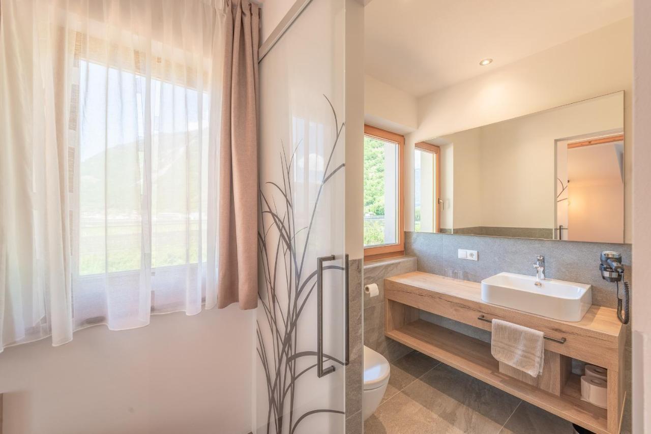 Hotel Christine Gargazzone Luaran gambar