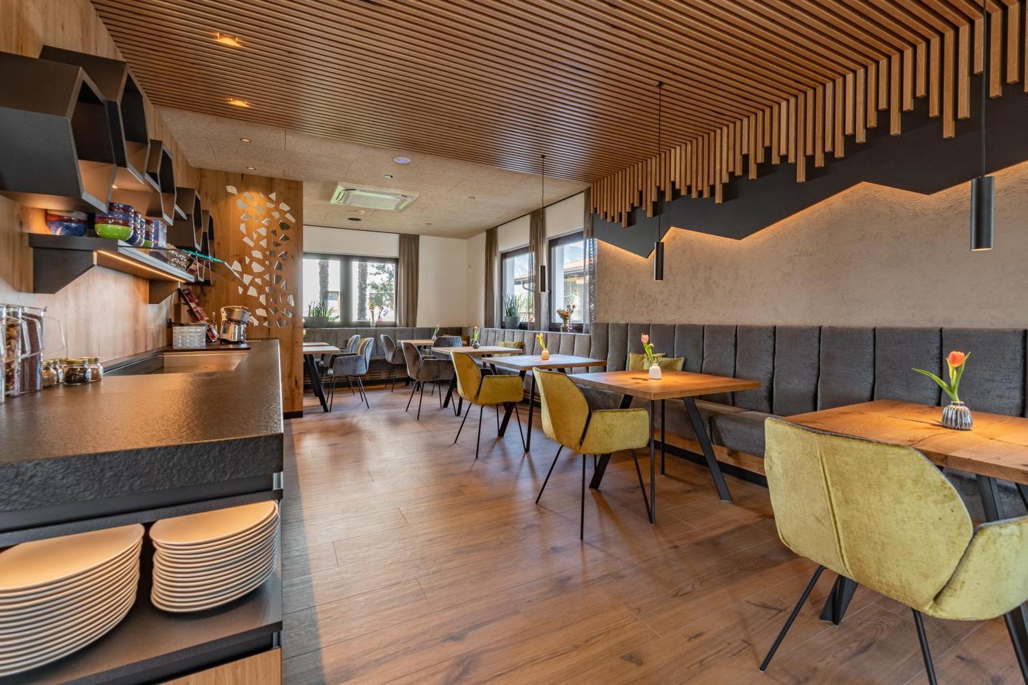 Hotel Christine Gargazzone Luaran gambar